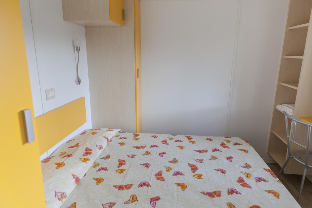 Camping Delfino Hotel Albenga Room photo