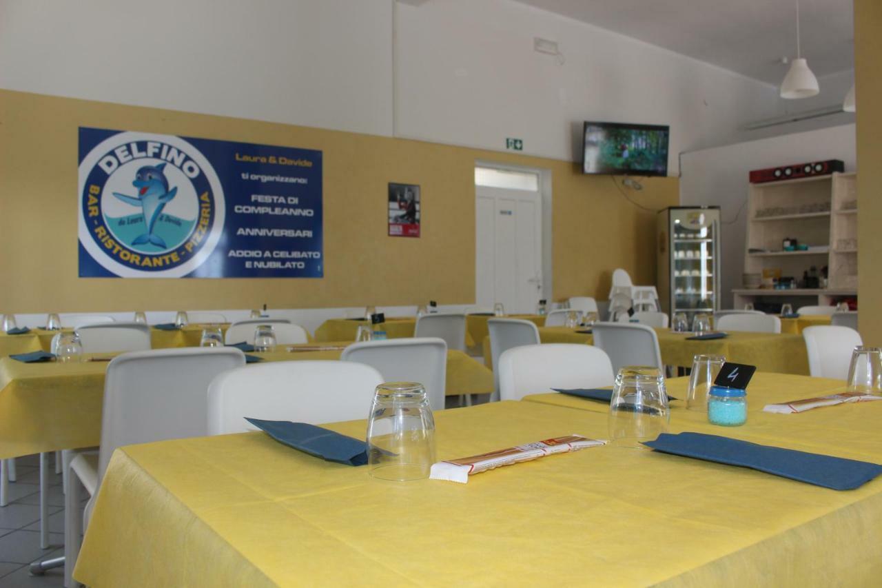 Camping Delfino Hotel Albenga Exterior photo